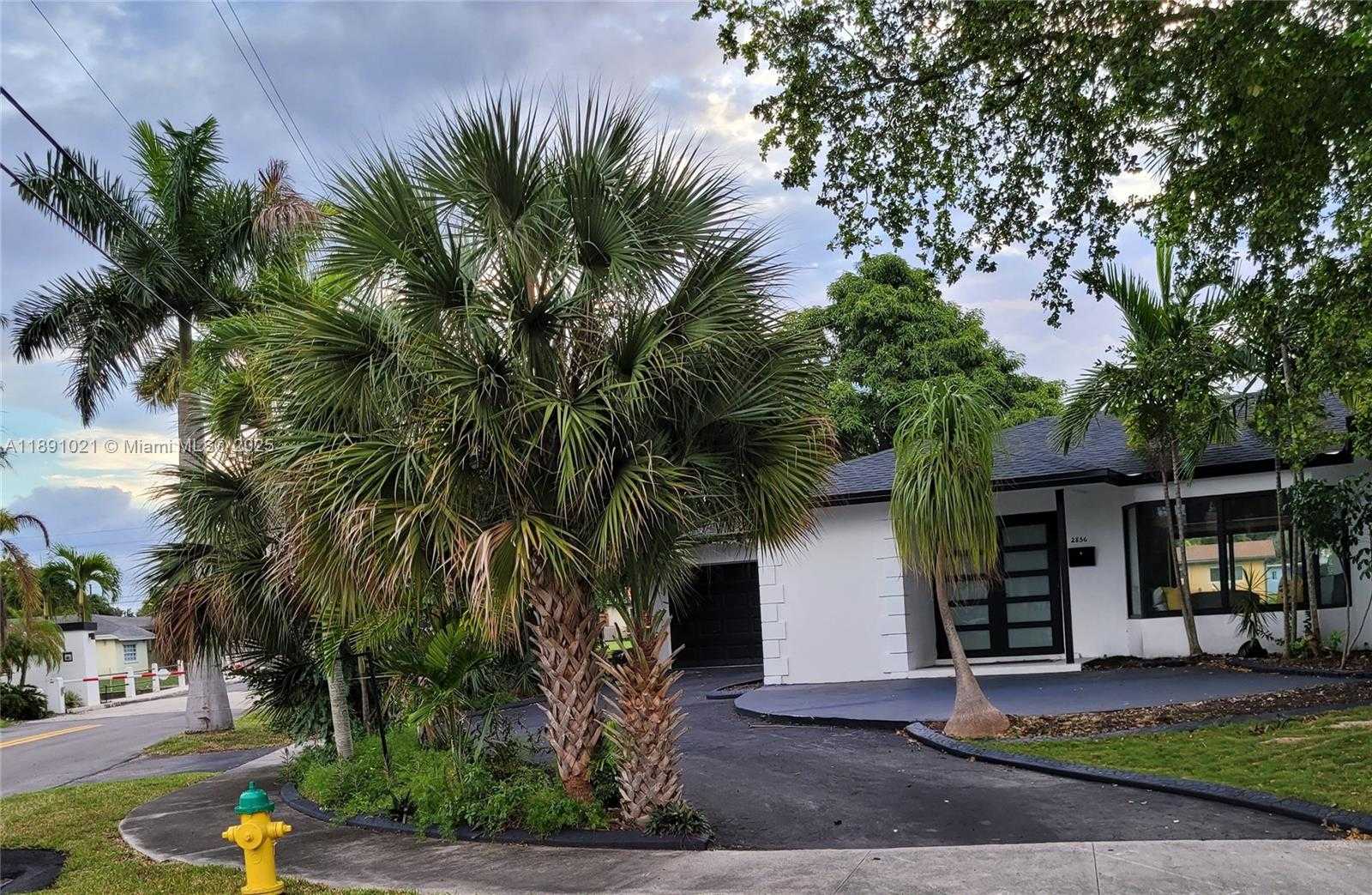 Small Image of 2856 NORTH WEST 10TH AVE, Wilton Manors Number 2
