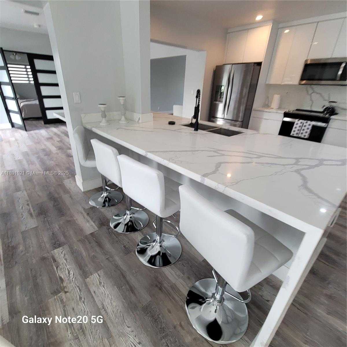 Small Image of 2856 NORTH WEST 10TH AVE, Wilton Manors Number 35