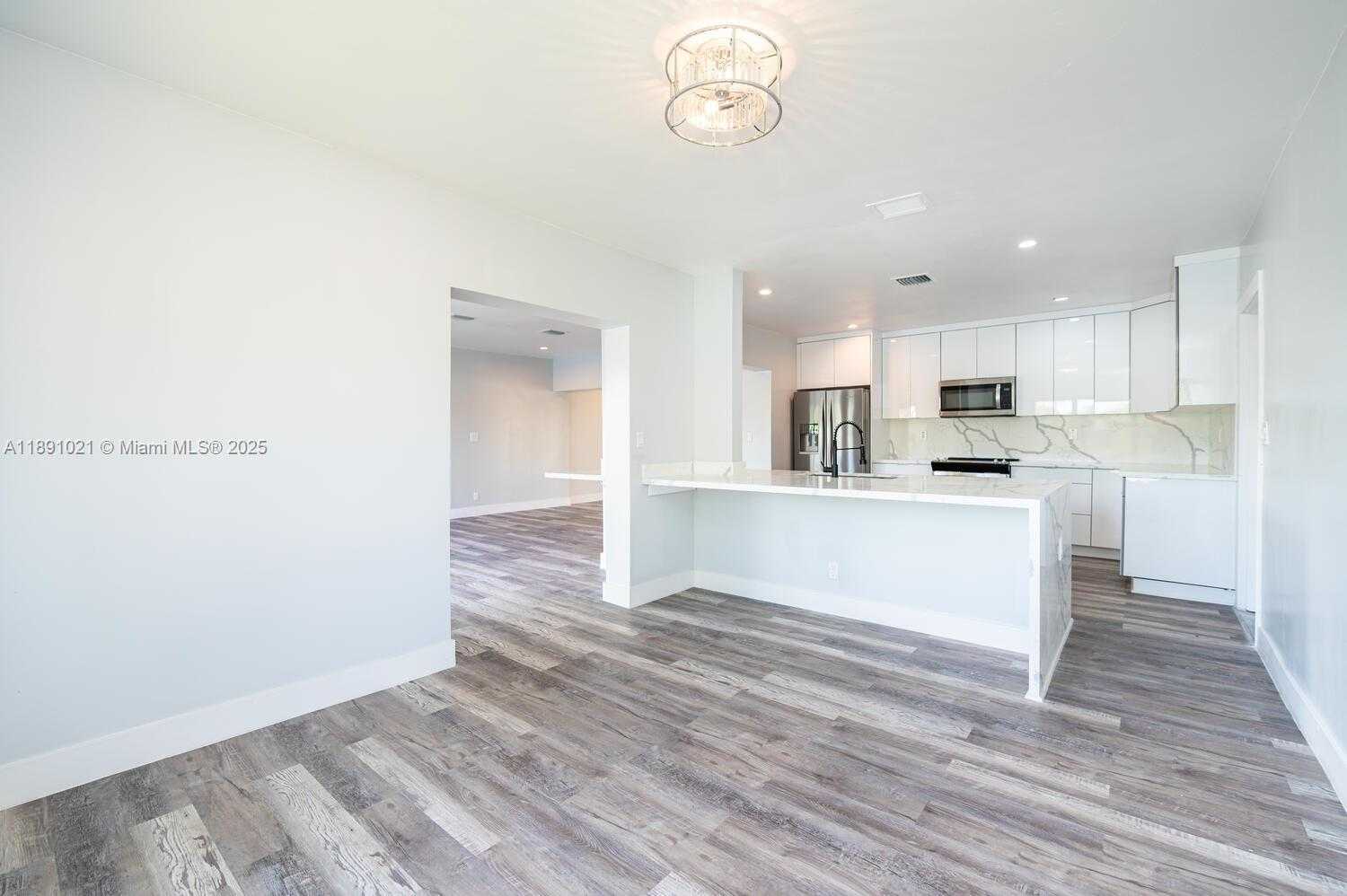 Small Image of 2856 NORTH WEST 10TH AVE, Wilton Manors Number 38