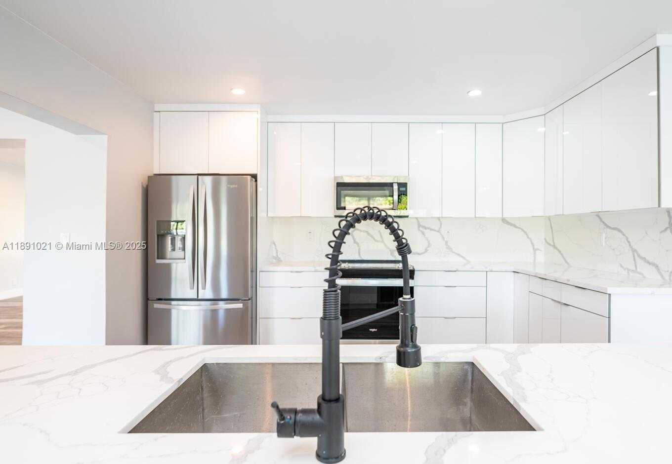 Small Image of 2856 NORTH WEST 10TH AVE, Wilton Manors Number 41