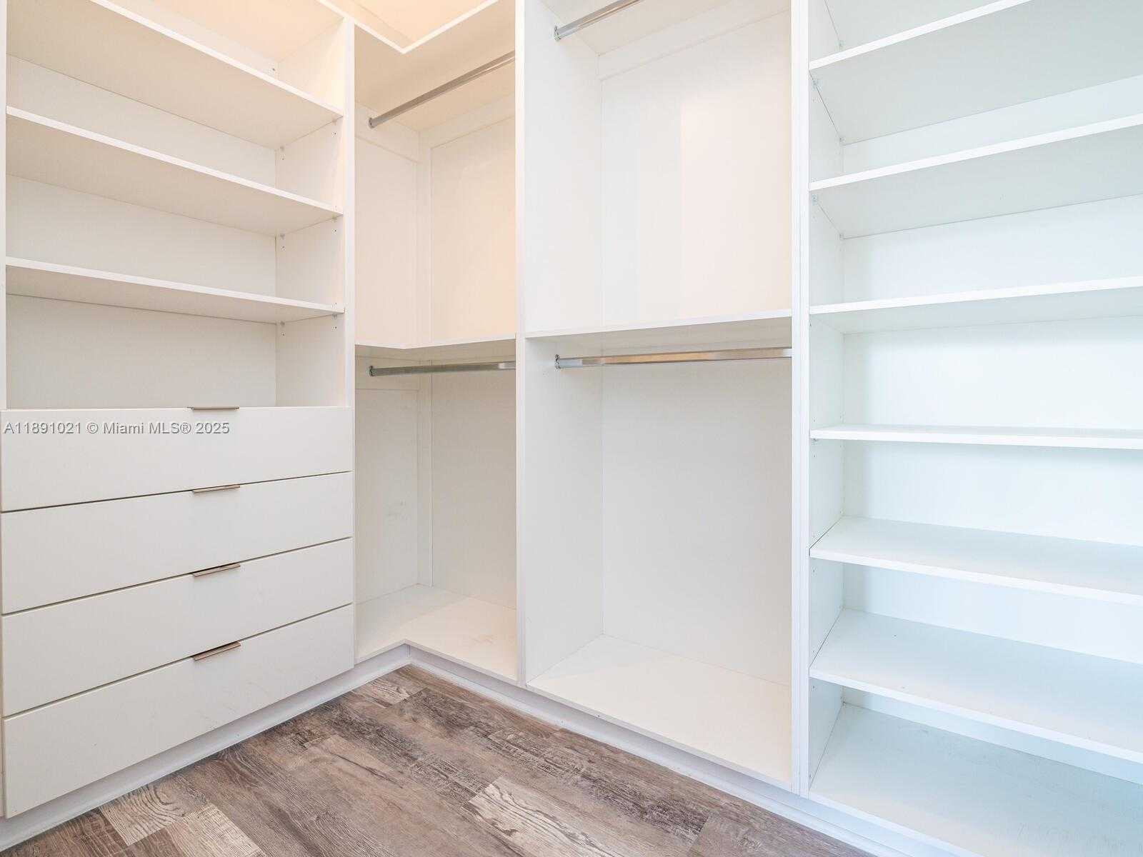 Small Image of 2856 NORTH WEST 10TH AVE, Wilton Manors Number 48