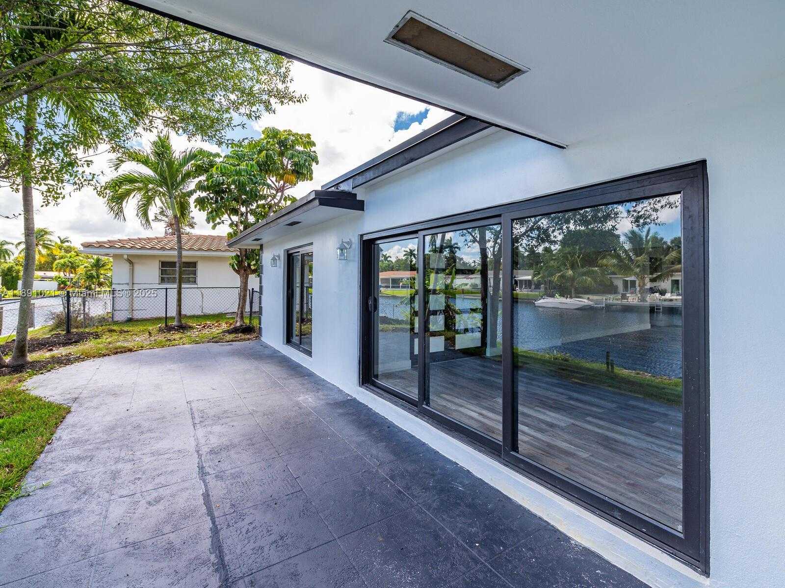 Small Image of 2856 NORTH WEST 10TH AVE, Wilton Manors Number 53