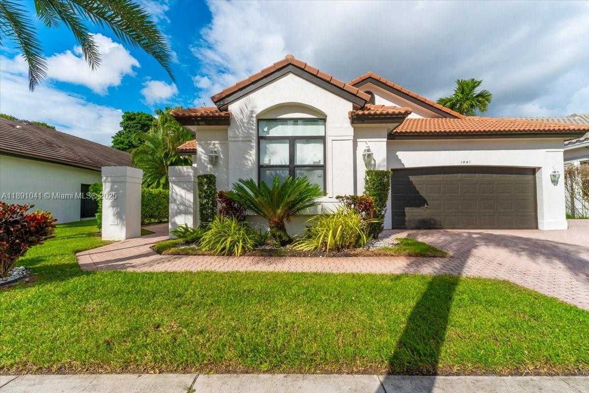 Small Image of 1441 EAST LACOSTA DR E, Pembroke Pines Number 2