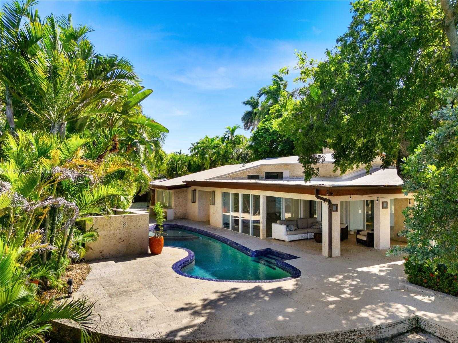 Small Image of 444 WEST RIVO ALTO DR, Miami Beach Number 10