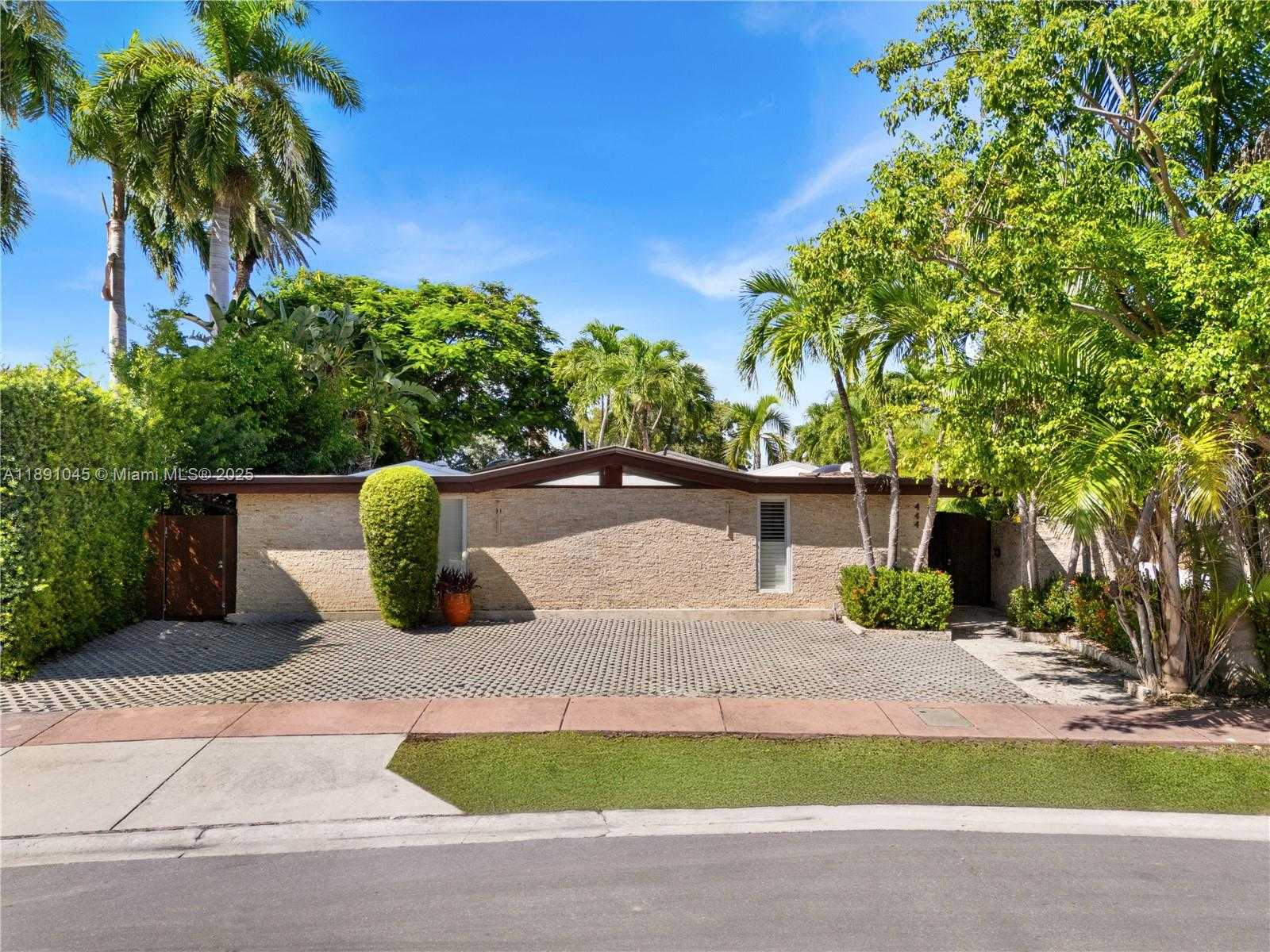 Small Image of 444 WEST RIVO ALTO DR, Miami Beach Number 9