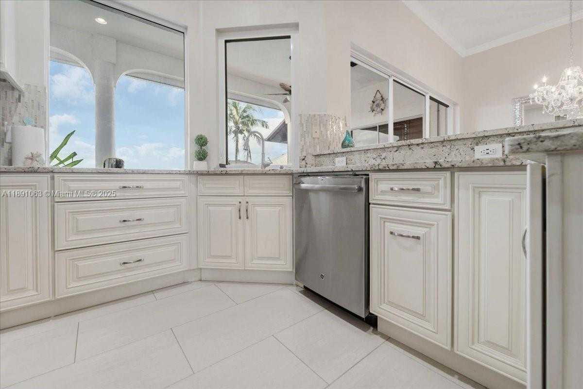 Small Image of 4213 NW 28TH ST, Other City - In The State Of Florida Number 15