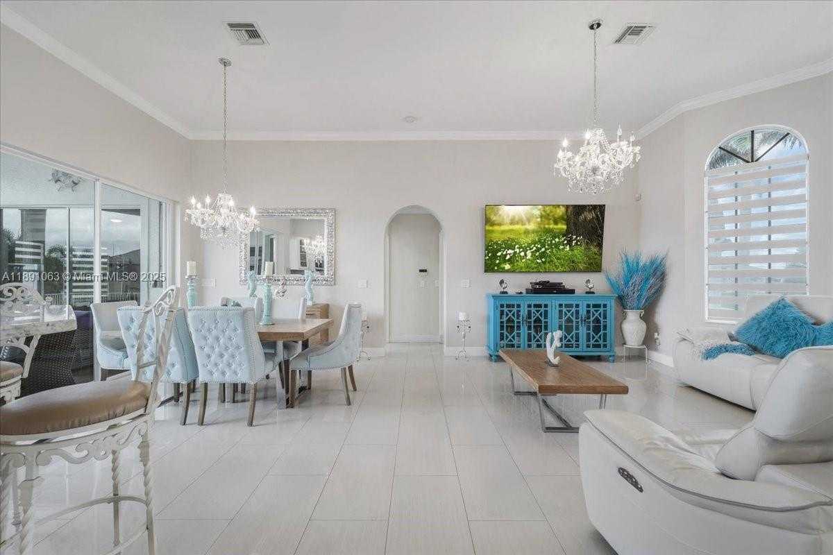 Small Image of 4213 NW 28TH ST, Other City - In The State Of Florida Number 9