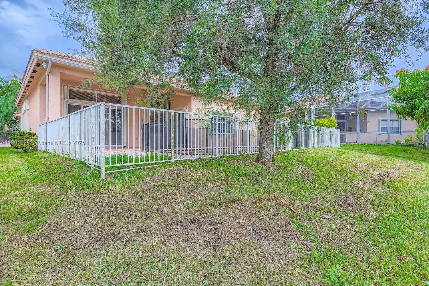 Small Image of 5324 SOUTH WEST 148TH AVE, Miramar Number 26