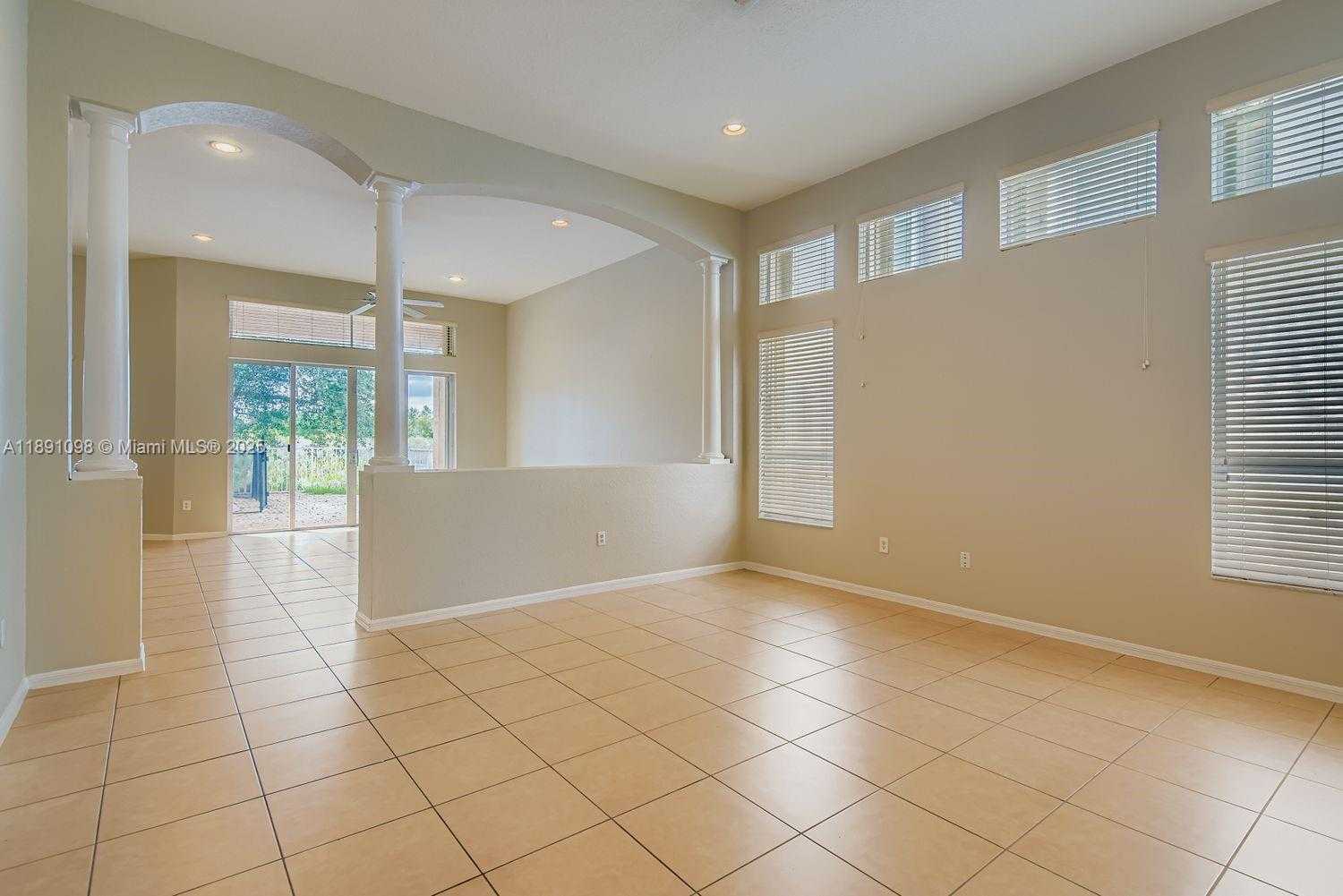 Small Image of 5324 SOUTH WEST 148TH AVE, Miramar Number 5
