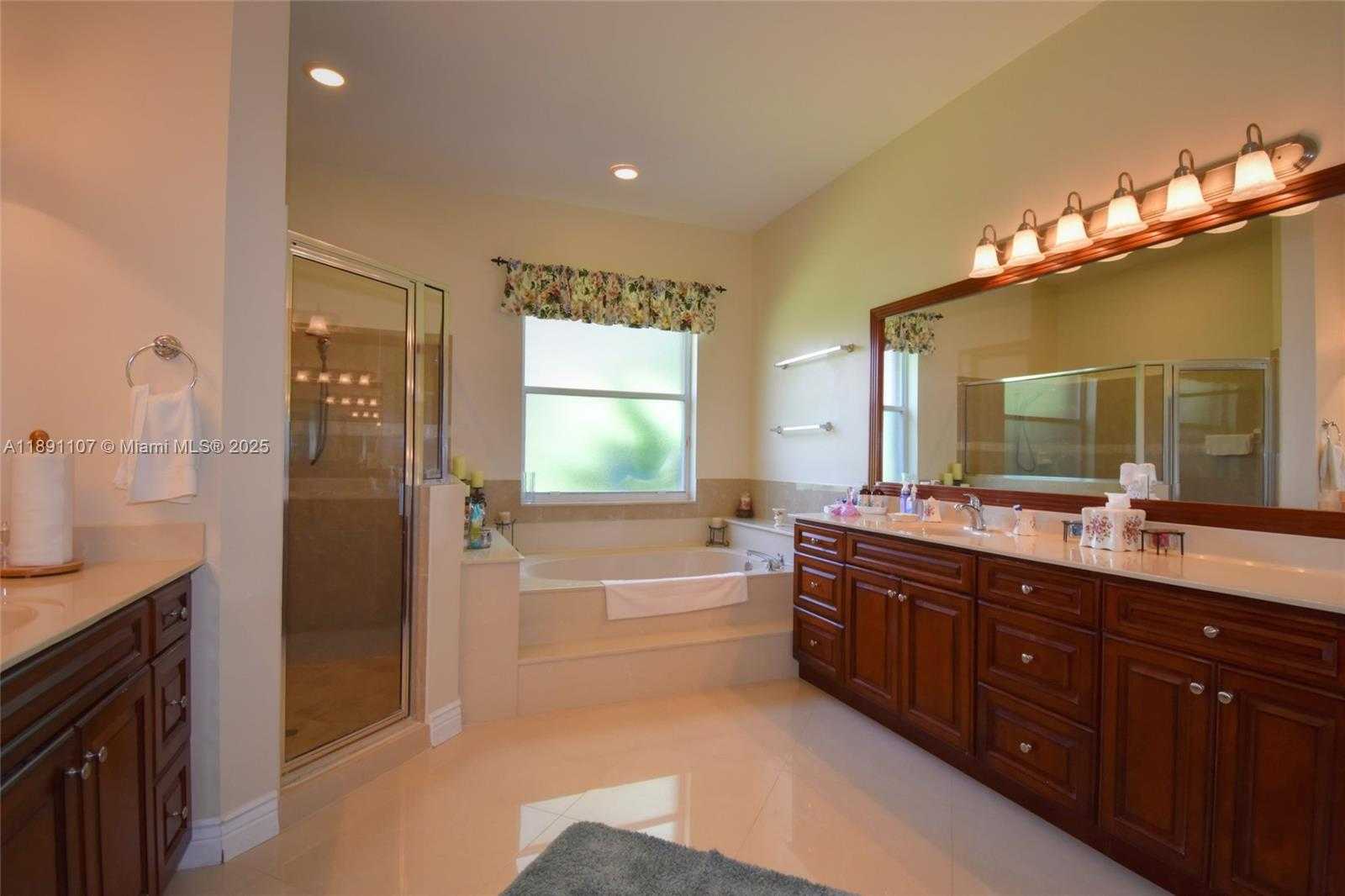 Small Image of 4240 SOUTH WEST 131ST AVE, Davie Number 23