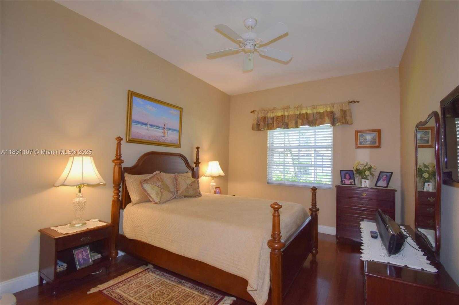 Small Image of 4240 SOUTH WEST 131ST AVE, Davie Number 24