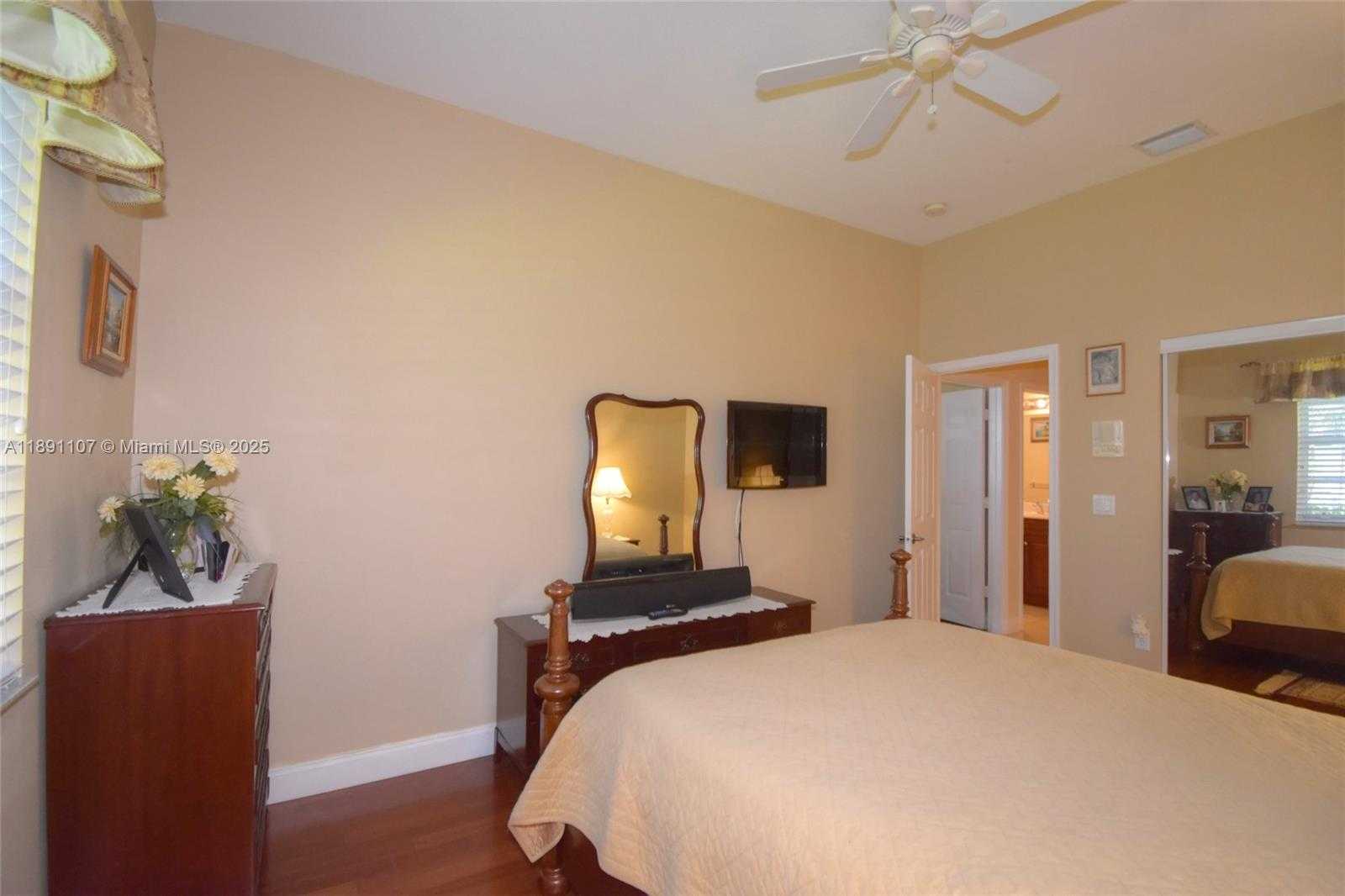 Small Image of 4240 SOUTH WEST 131ST AVE, Davie Number 26