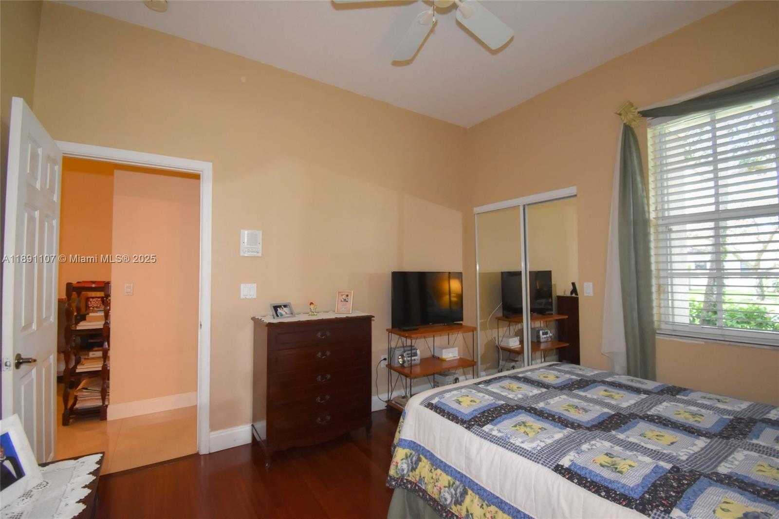 Small Image of 4240 SOUTH WEST 131ST AVE, Davie Number 28