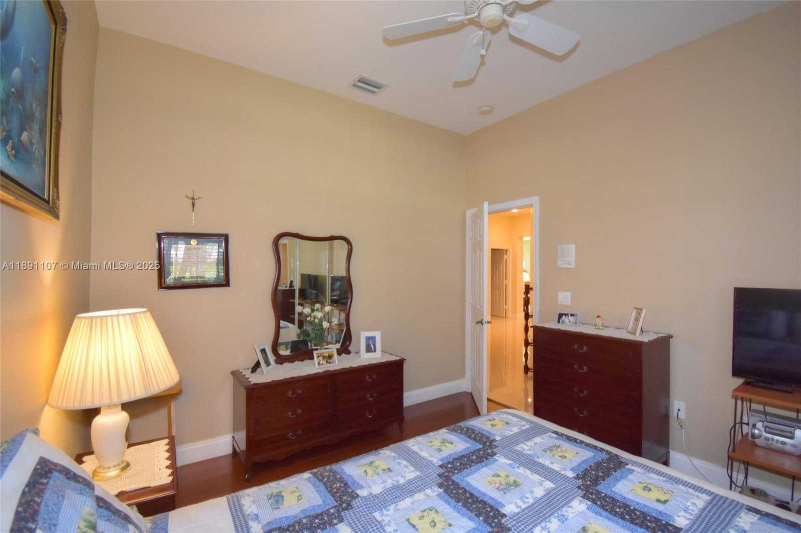 Small Image of 4240 SOUTH WEST 131ST AVE, Davie Number 29