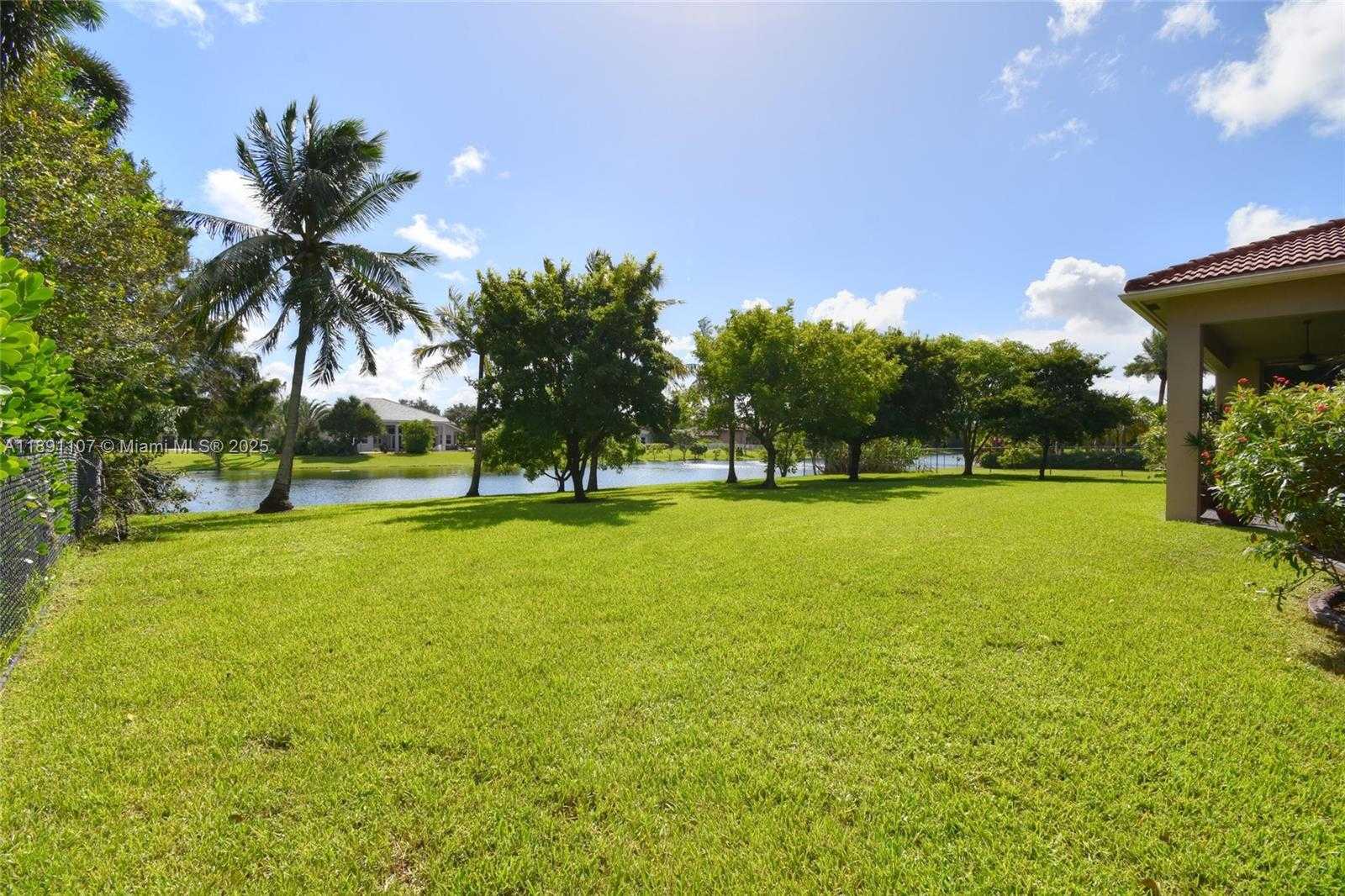 Small Image of 4240 SOUTH WEST 131ST AVE, Davie Number 38