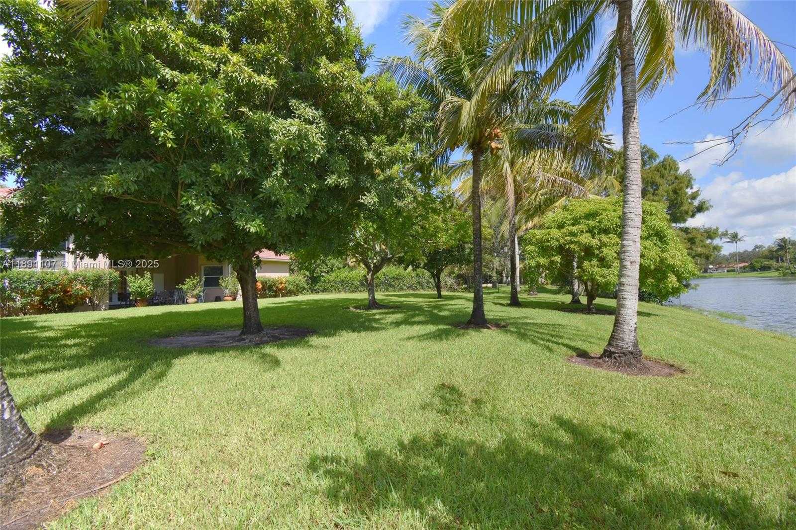 Small Image of 4240 SOUTH WEST 131ST AVE, Davie Number 39