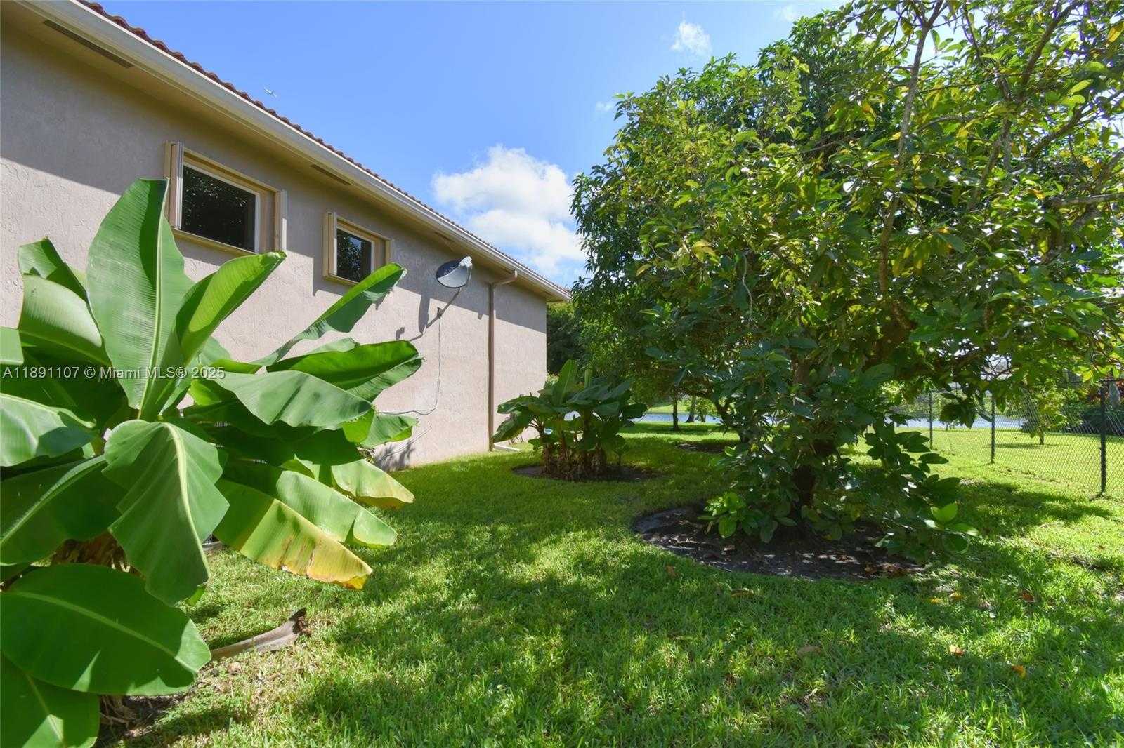Small Image of 4240 SOUTH WEST 131ST AVE, Davie Number 45