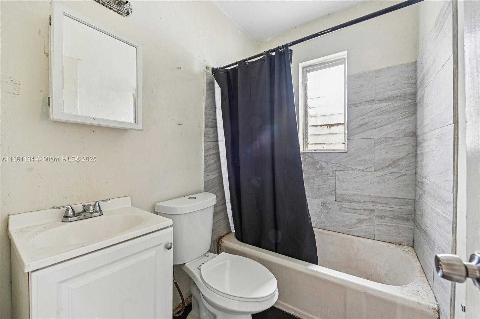 Small Image of 1043 NORTH WEST 75TH ST, Miami Number 16