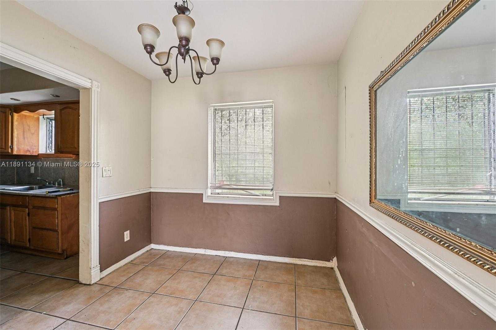 Small Image of 1043 NORTH WEST 75TH ST, Miami Number 8