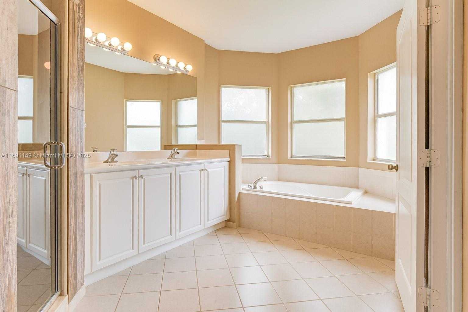 Small Image of 204 NORTH EAST 32ND TER, Homestead Number 8