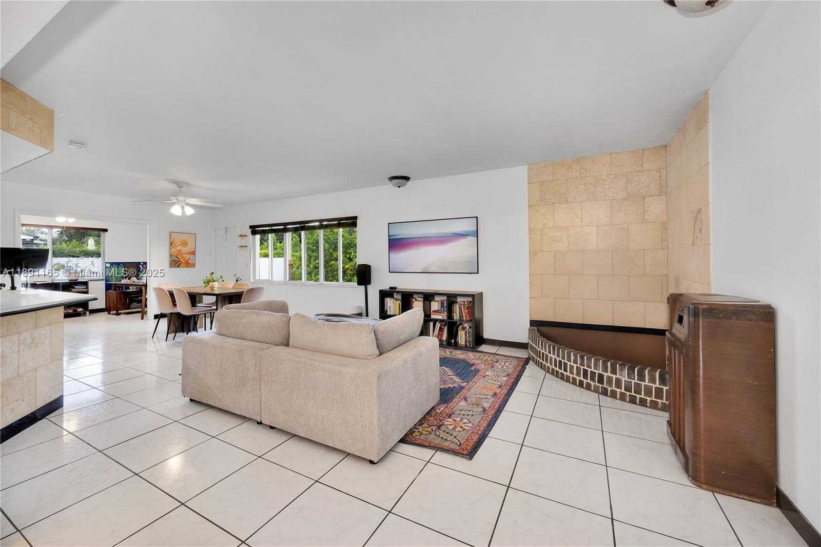 Small Image of 8865 SOUTH WEST 83RD ST, Miami Number 11