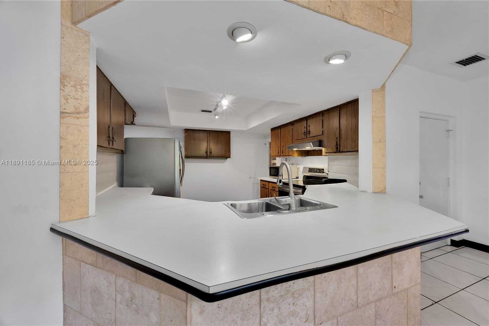 Small Image of 8865 SOUTH WEST 83RD ST, Miami Number 18