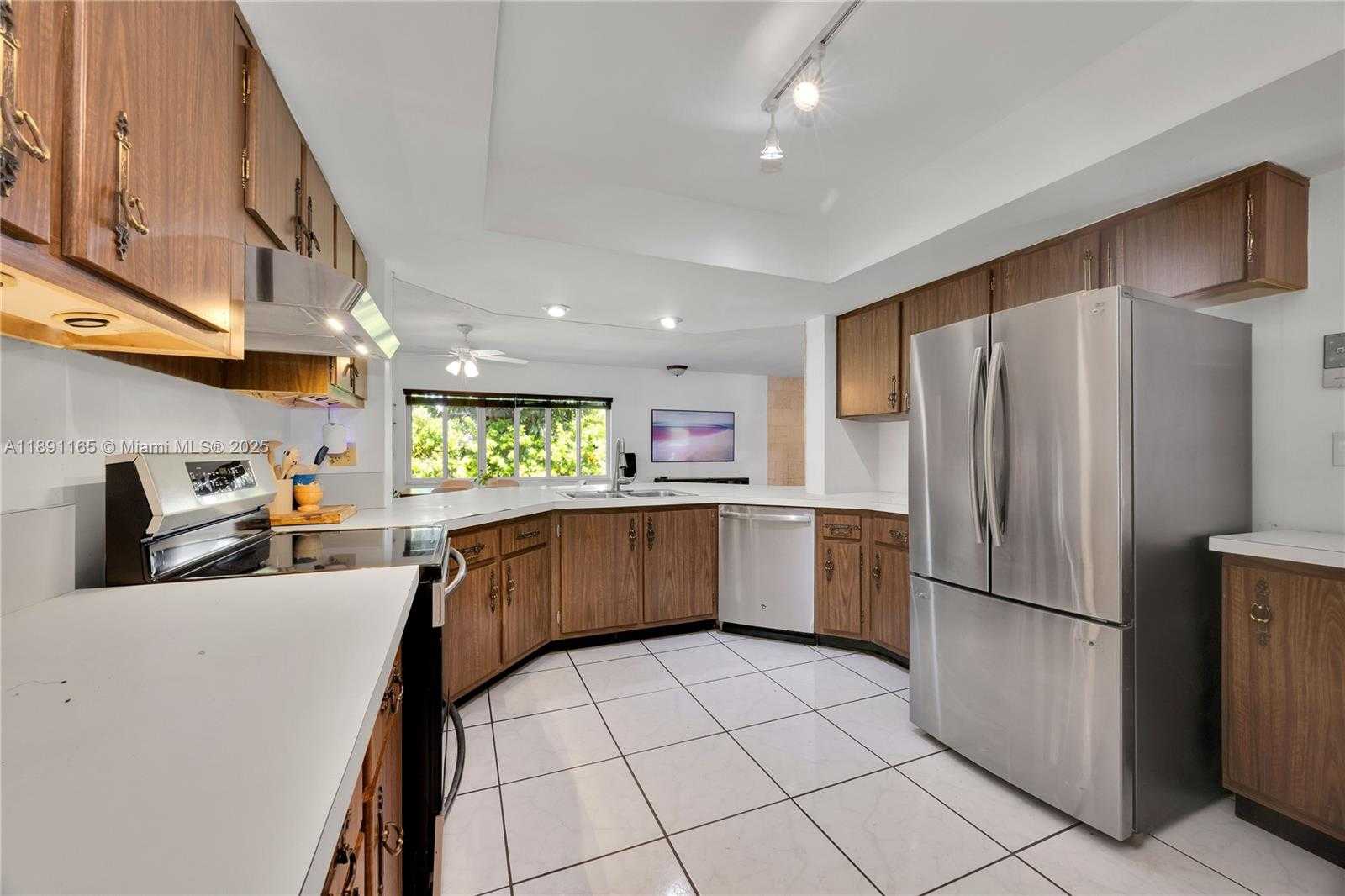 Small Image of 8865 SOUTH WEST 83RD ST, Miami Number 20