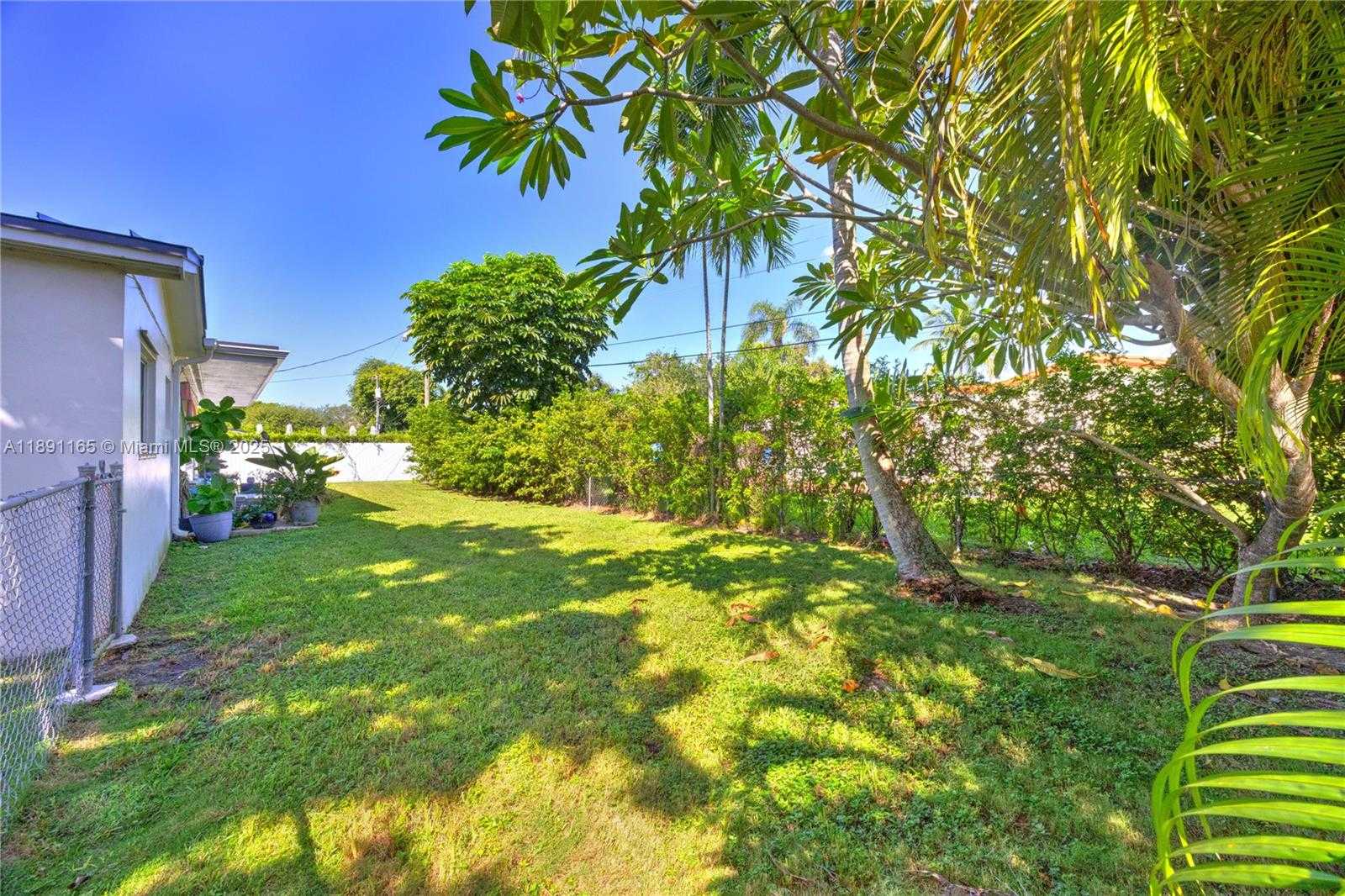 Small Image of 8865 SOUTH WEST 83RD ST, Miami Number 28