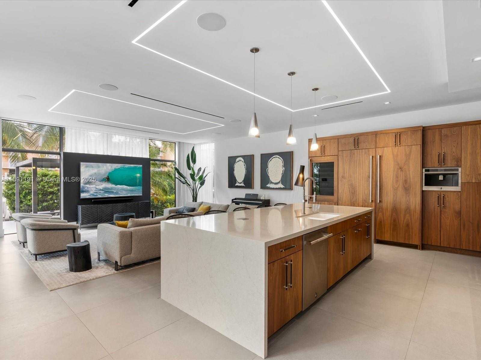 Small Image of 1736 SOUTH EAST 14TH ST, Fort Lauderdale Number 15