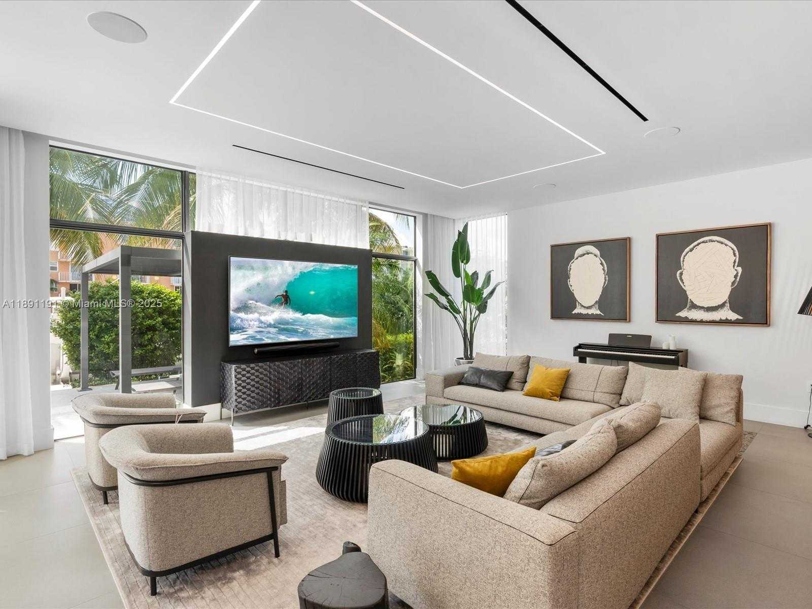 Small Image of 1736 SOUTH EAST 14TH ST, Fort Lauderdale Number 16