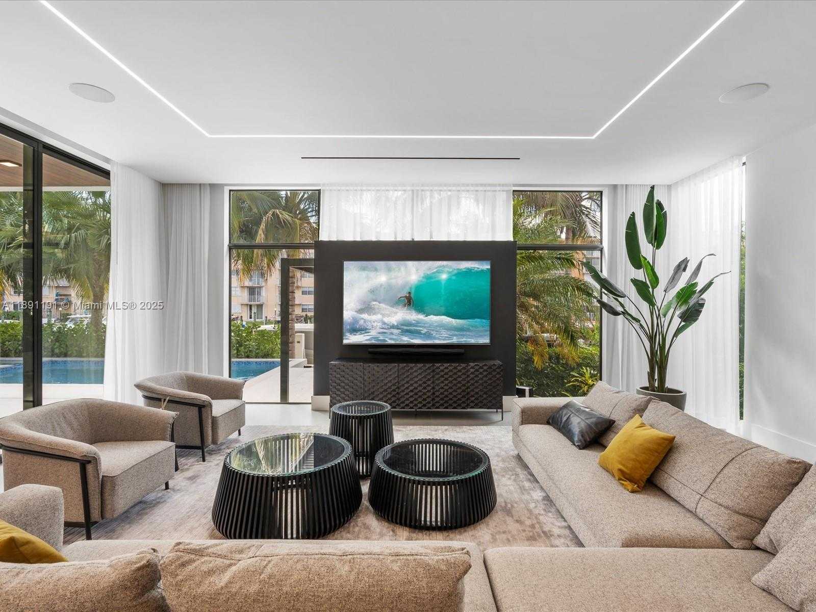 Small Image of 1736 SOUTH EAST 14TH ST, Fort Lauderdale Number 17