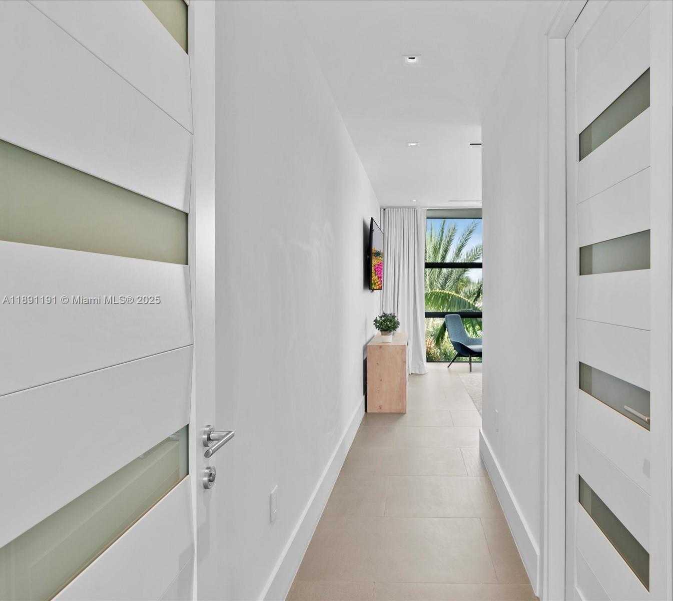 Small Image of 1736 SOUTH EAST 14TH ST, Fort Lauderdale Number 29
