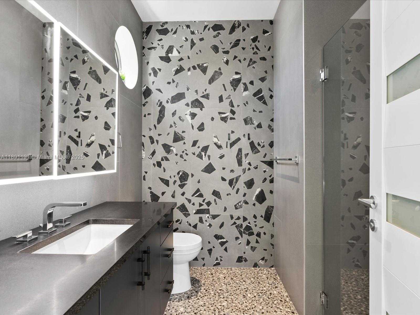 Small Image of 1736 SOUTH EAST 14TH ST, Fort Lauderdale Number 33
