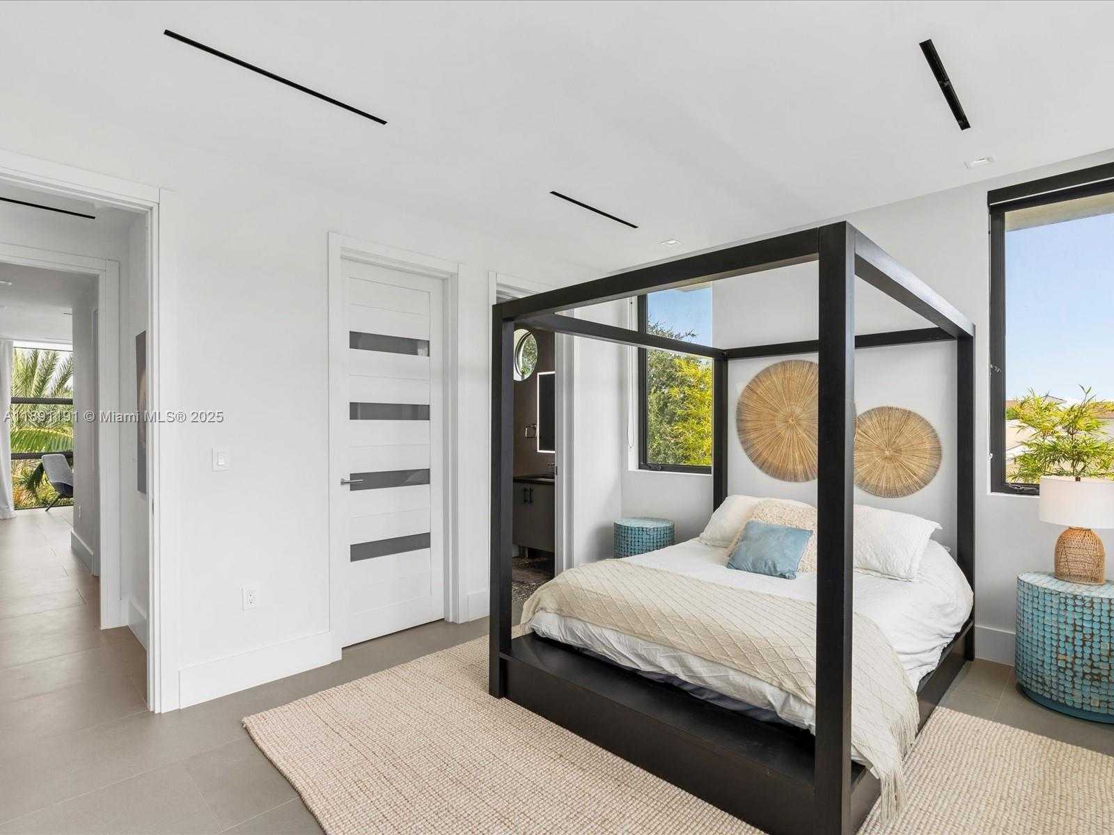 Small Image of 1736 SOUTH EAST 14TH ST, Fort Lauderdale Number 35