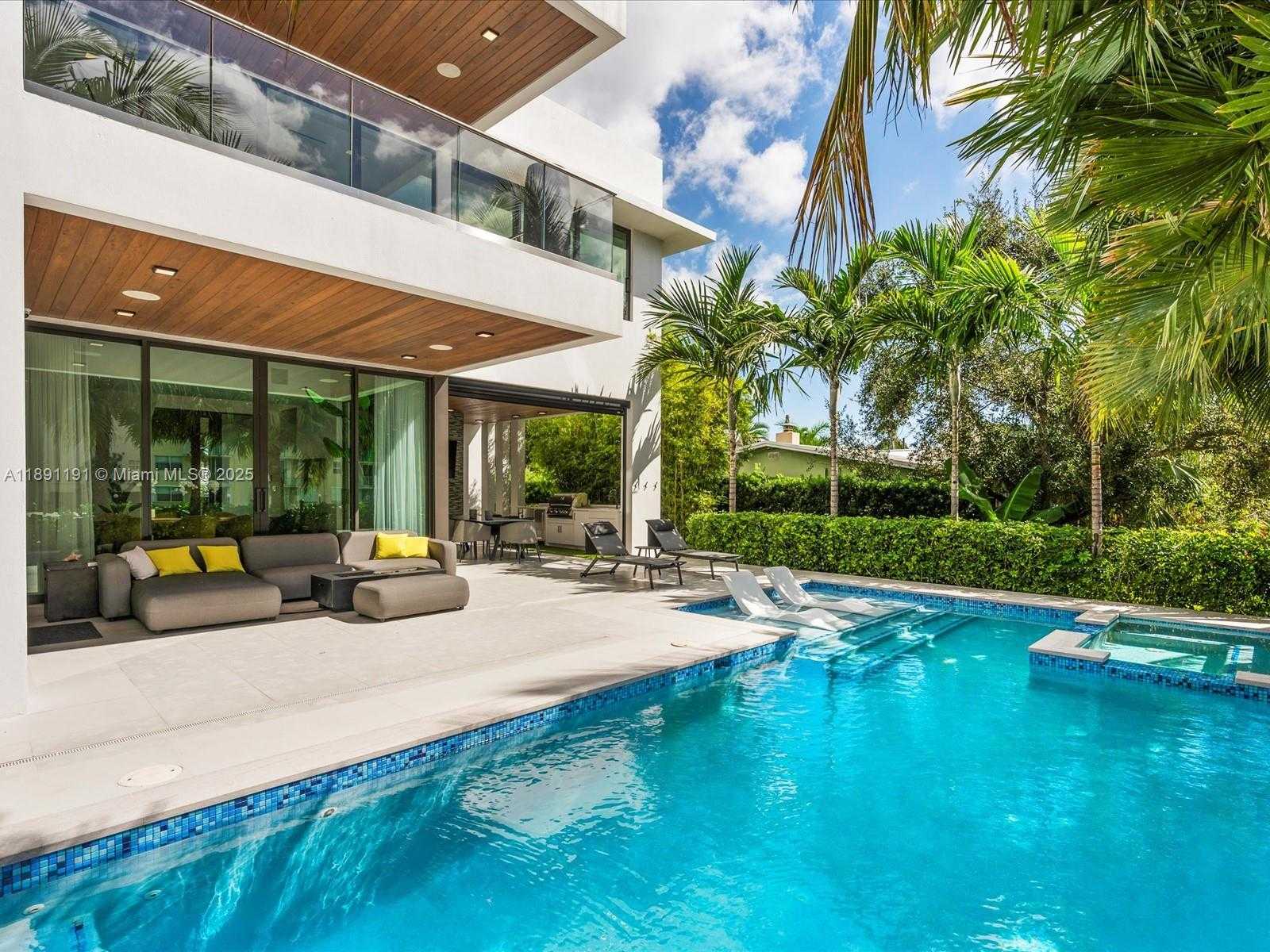 Small Image of 1736 SOUTH EAST 14TH ST, Fort Lauderdale Number 57
