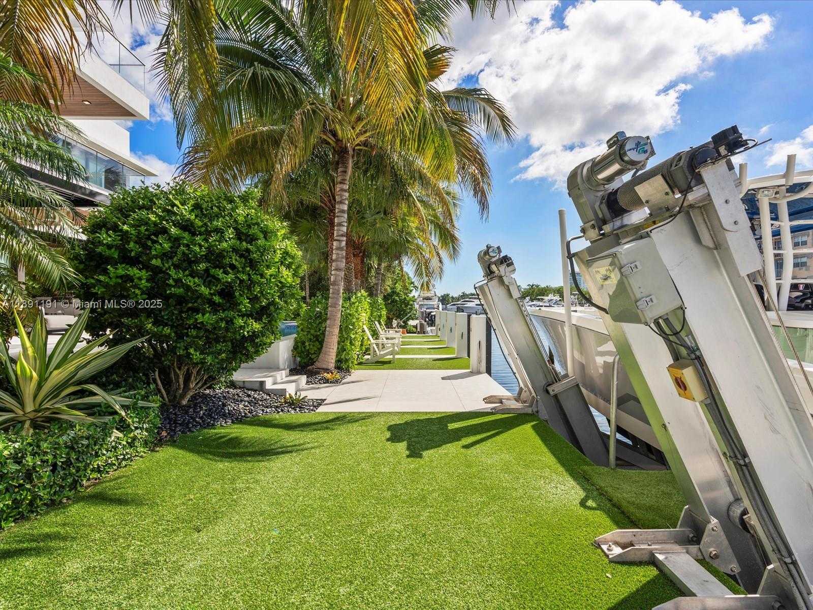 Small Image of 1736 SOUTH EAST 14TH ST, Fort Lauderdale Number 58