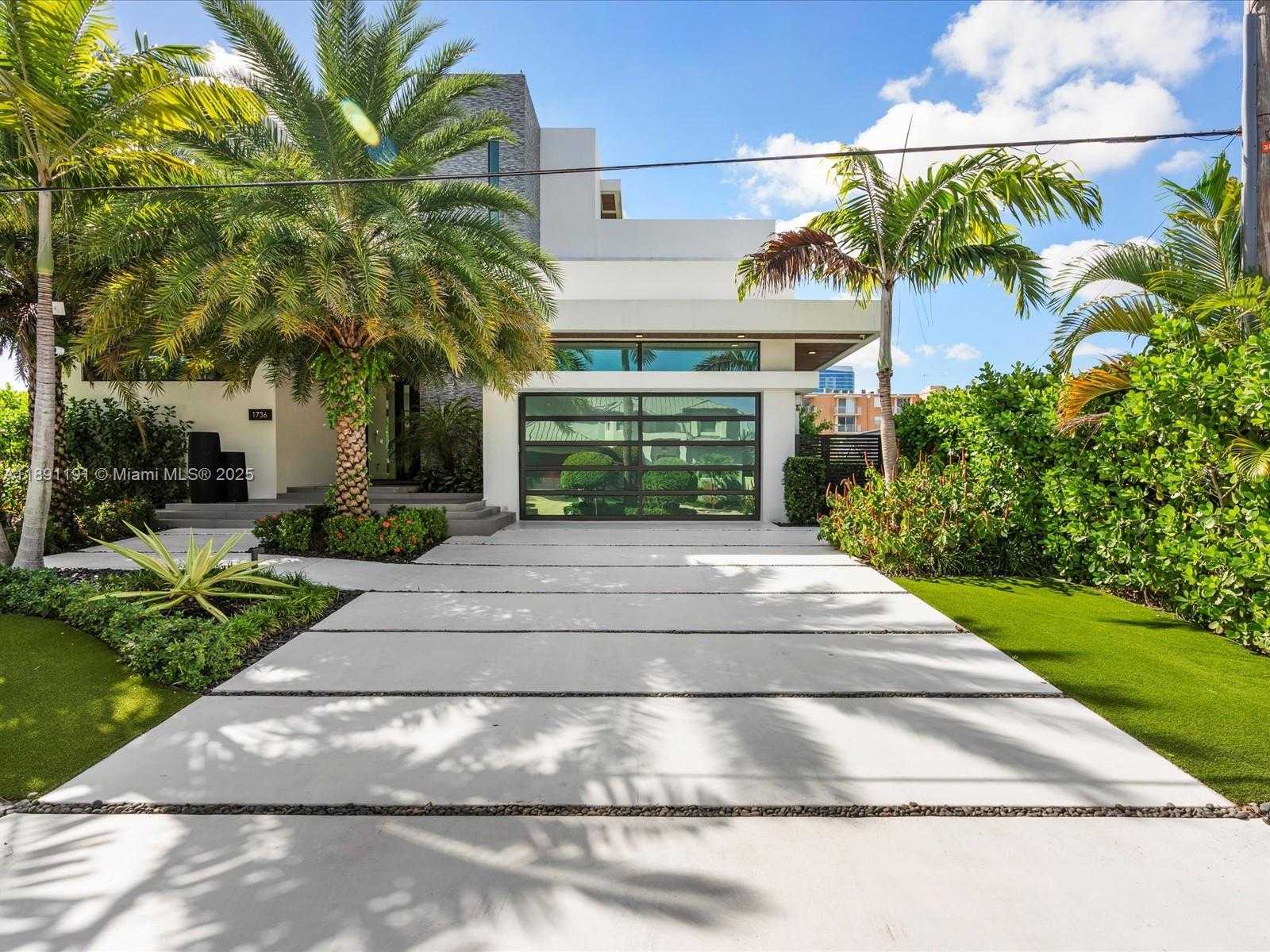 Small Image of 1736 SOUTH EAST 14TH ST, Fort Lauderdale Number 6