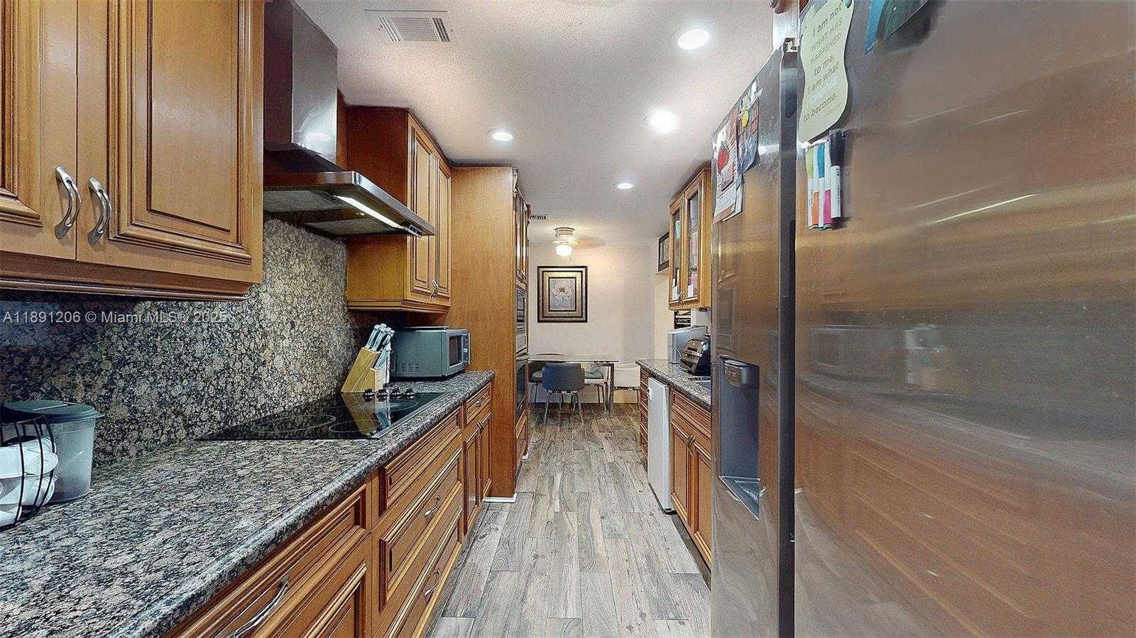 Small Image of 26303 SOUTH WEST 127TH PL, Homestead Number 12