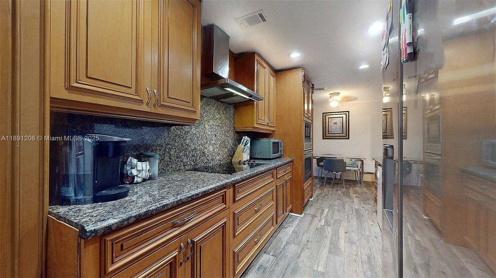 Small Image of 26303 SOUTH WEST 127TH PL, Homestead Number 14
