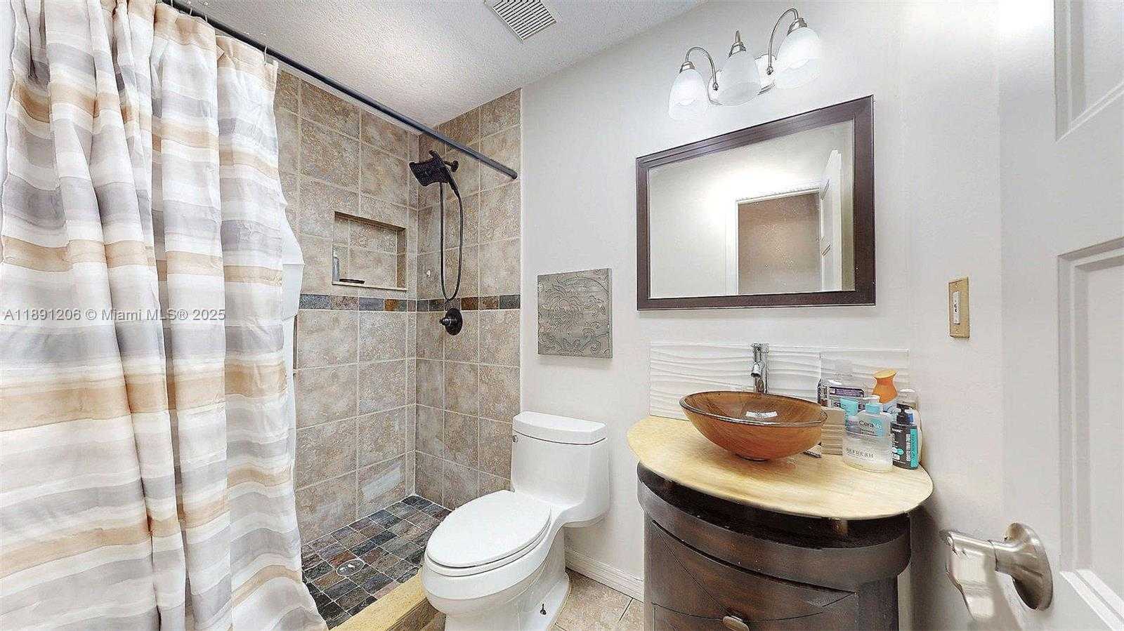 Small Image of 26303 SOUTH WEST 127TH PL, Homestead Number 24