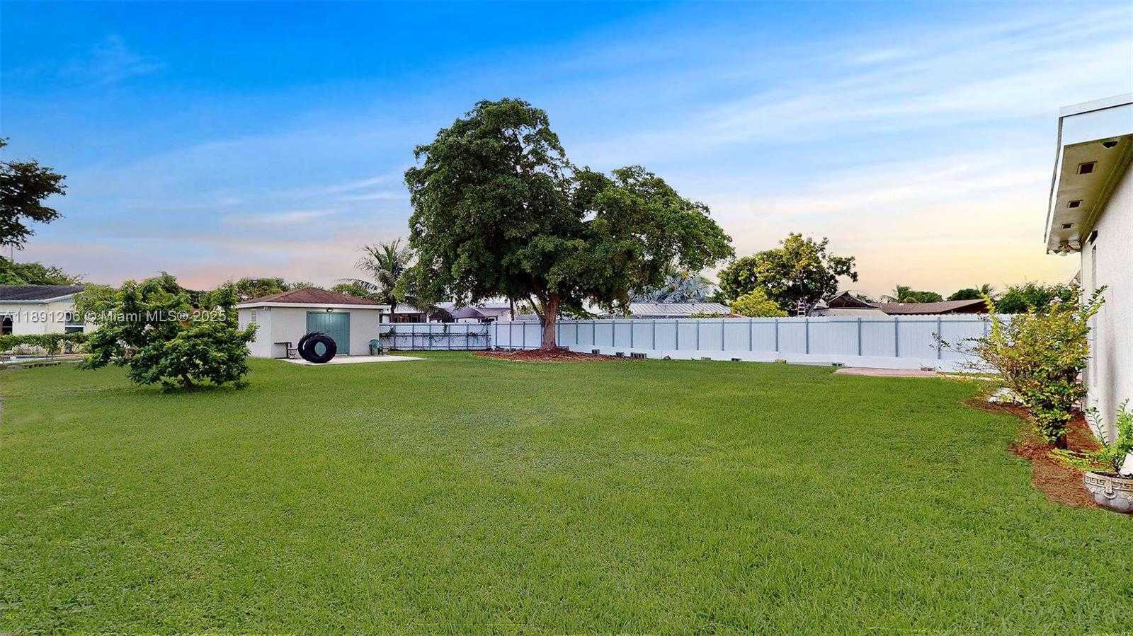 Small Image of 26303 SOUTH WEST 127TH PL, Homestead Number 47