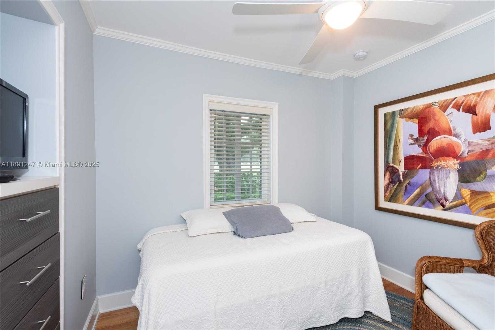 Small Image of 1036 SOUTH GREENWAY DR, Coral Gables Number 18