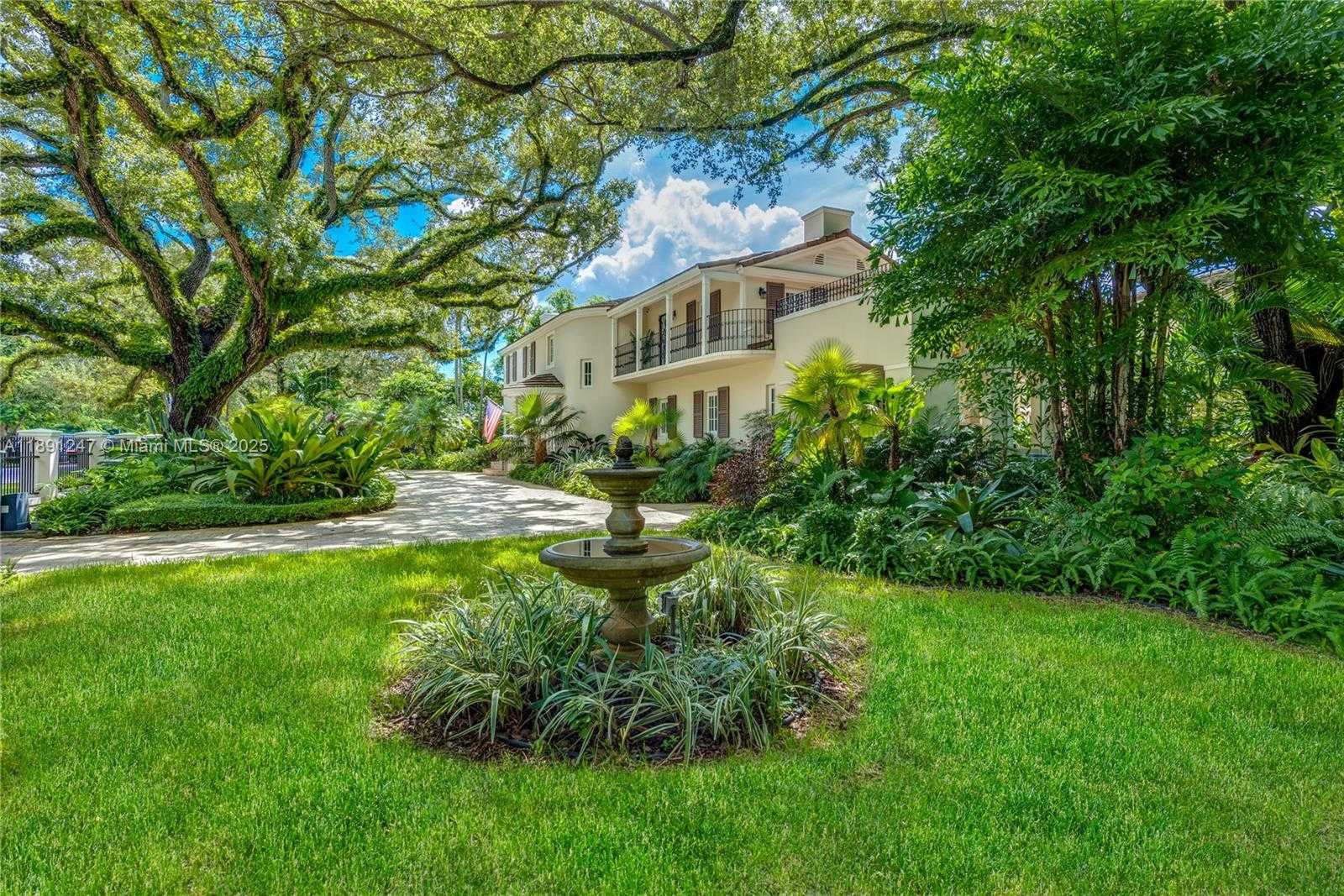 Small Image of 1036 SOUTH GREENWAY DR, Coral Gables Number 36