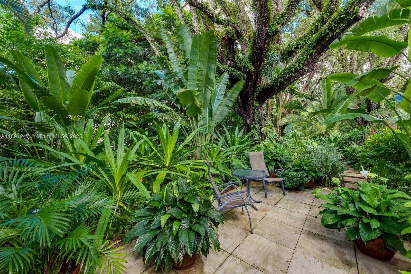 Small Image of 1036 SOUTH GREENWAY DR, Coral Gables Number 40