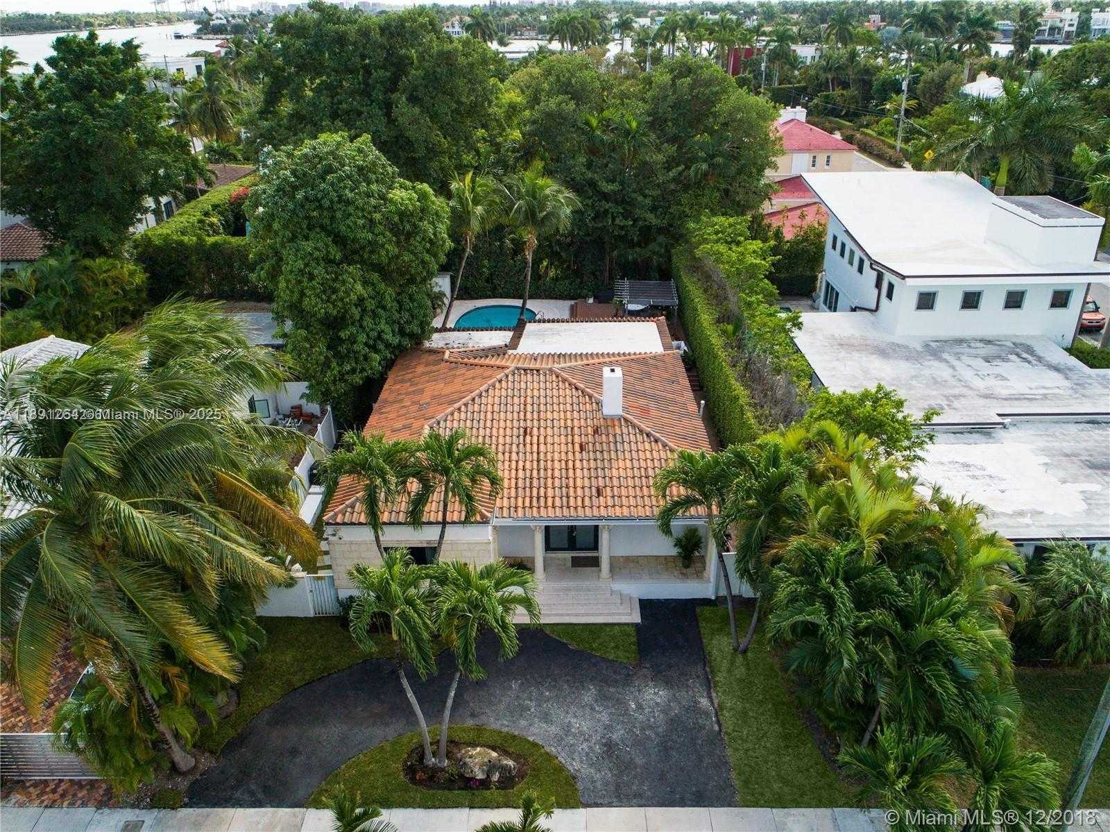 Small Image of 114 2ND DILIDO TER, Miami Beach Number 30