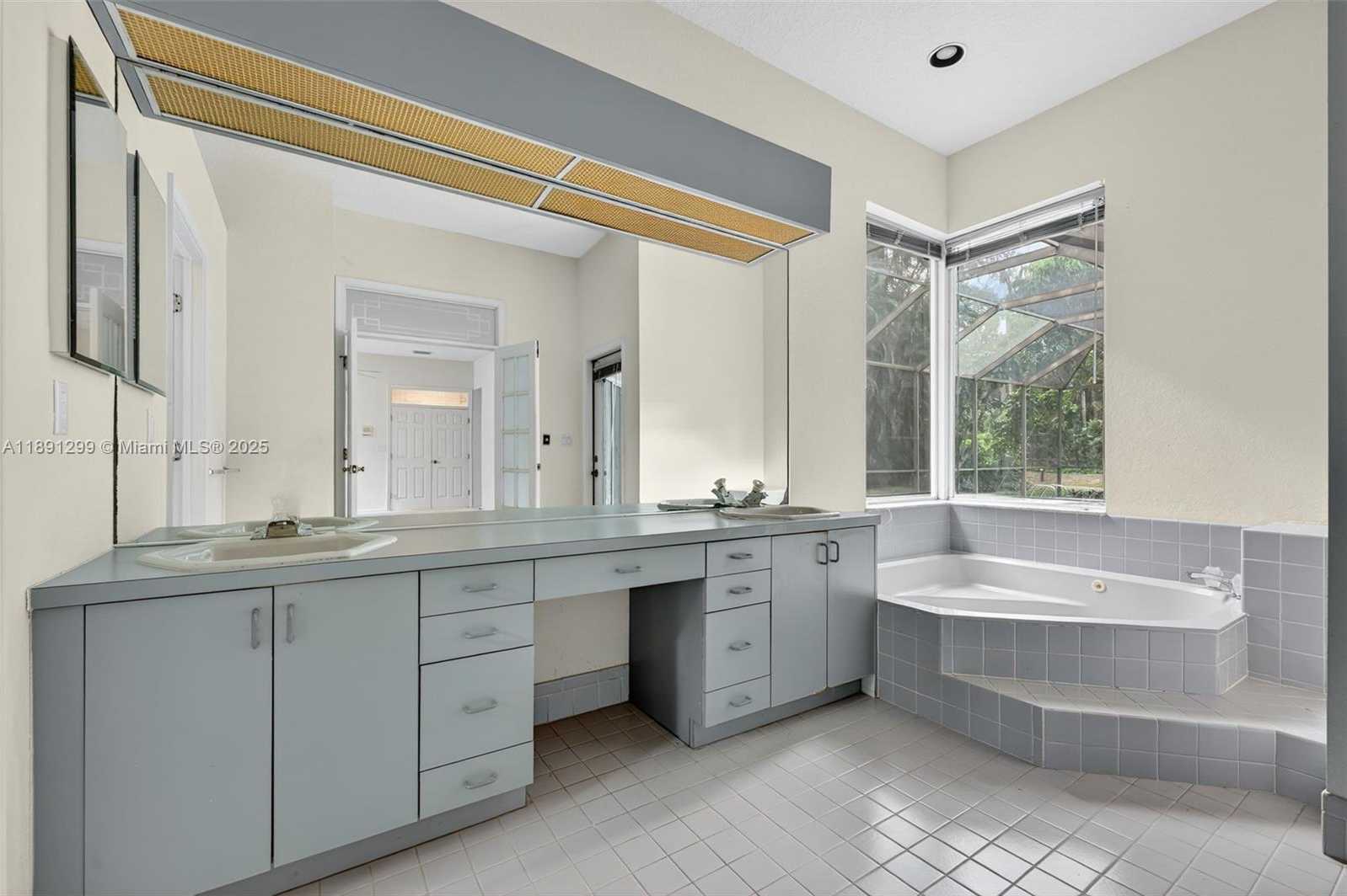 Small Image of 3704 HIGH PINE DR, Coral Springs Number 24