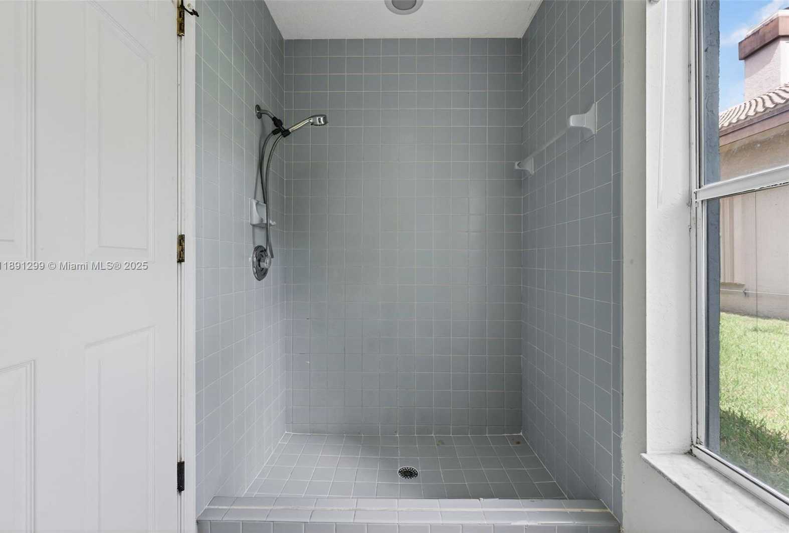 Small Image of 3704 HIGH PINE DR, Coral Springs Number 26