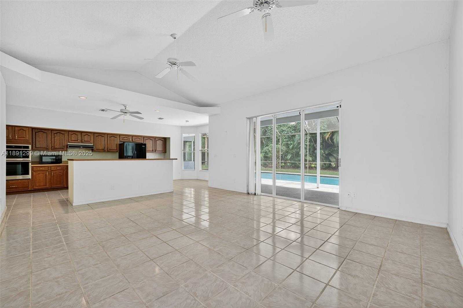 Small Image of 3704 HIGH PINE DR, Coral Springs Number 36