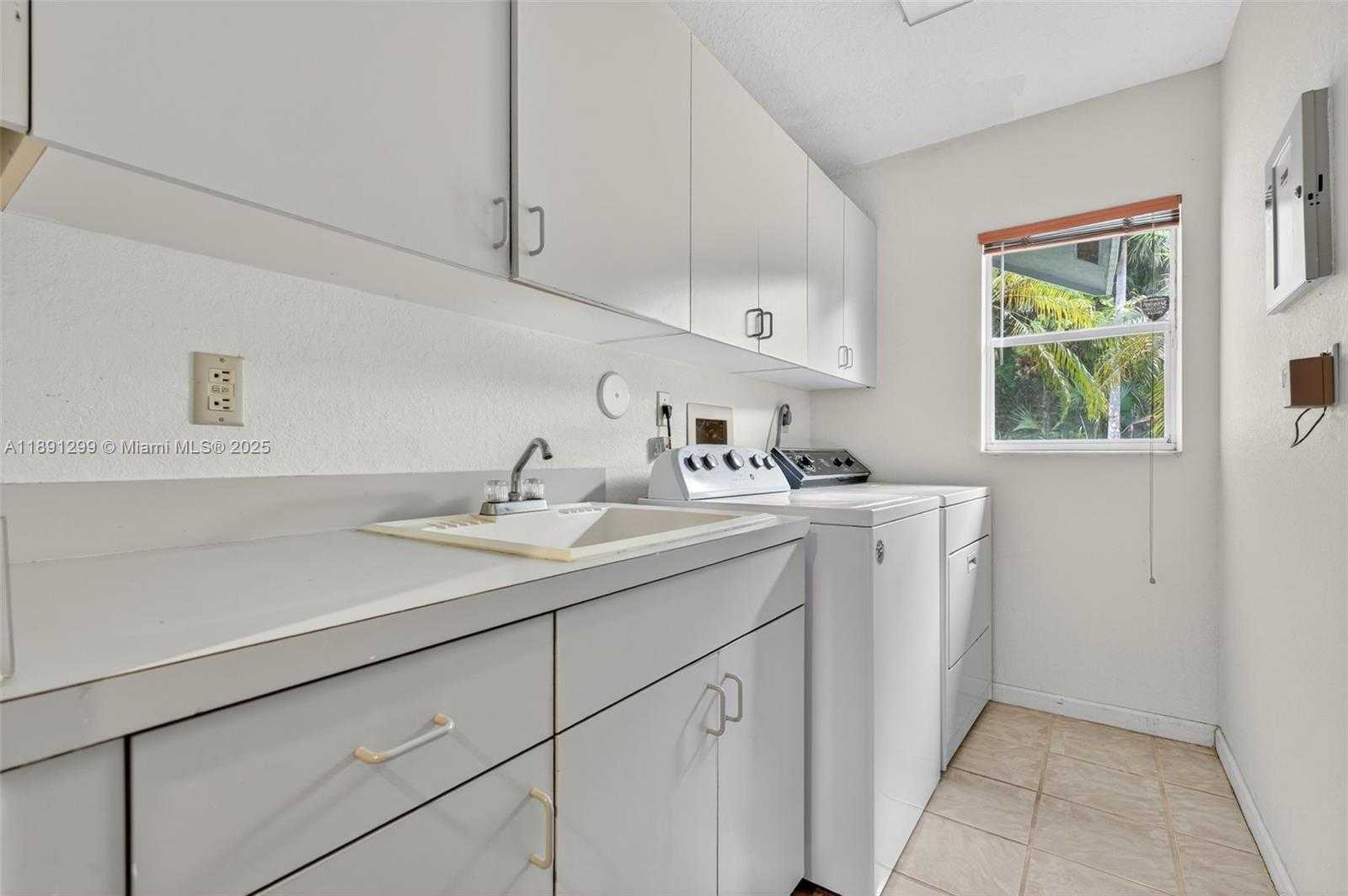 Small Image of 3704 HIGH PINE DR, Coral Springs Number 38