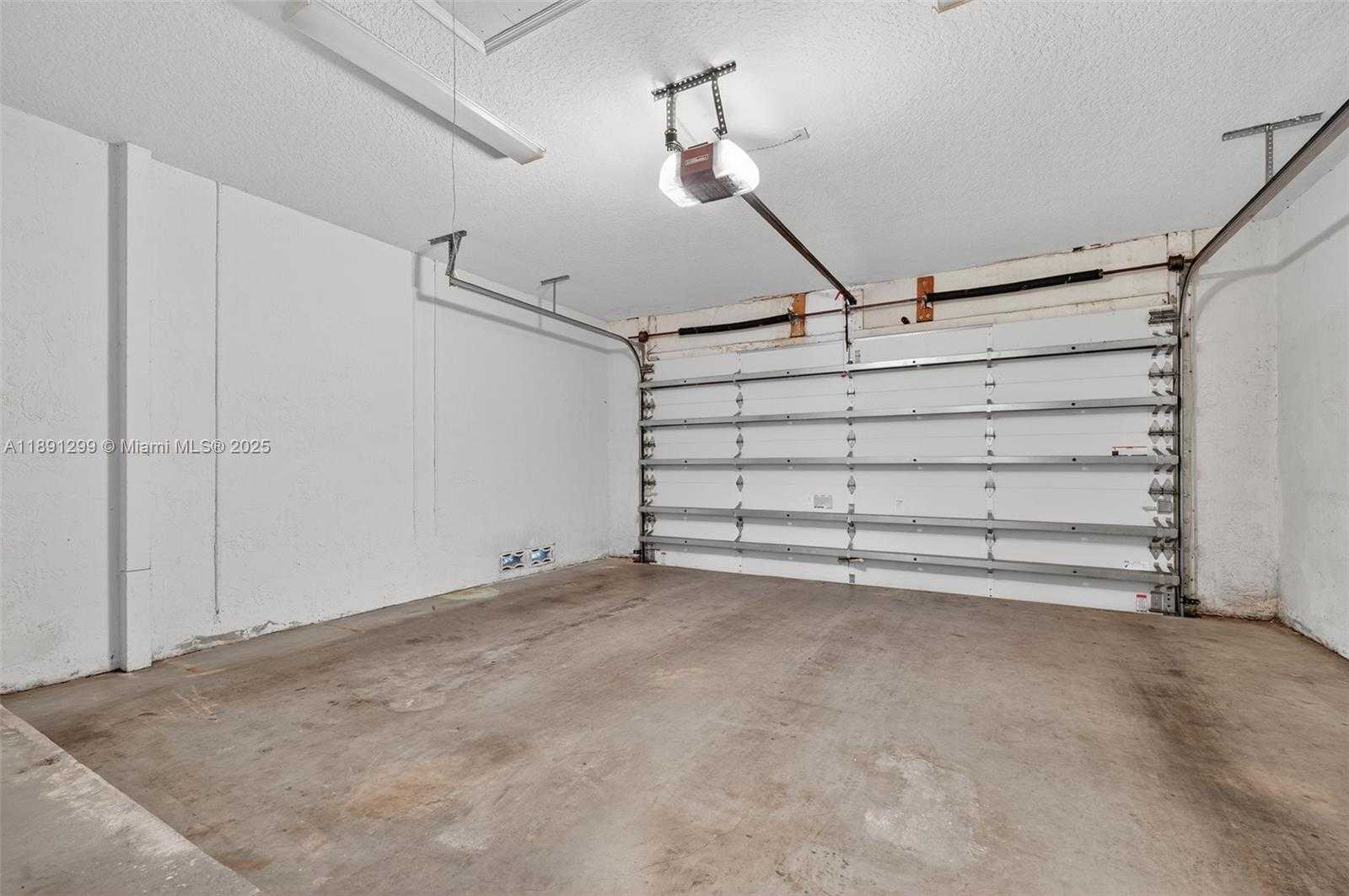 Small Image of 3704 HIGH PINE DR, Coral Springs Number 39